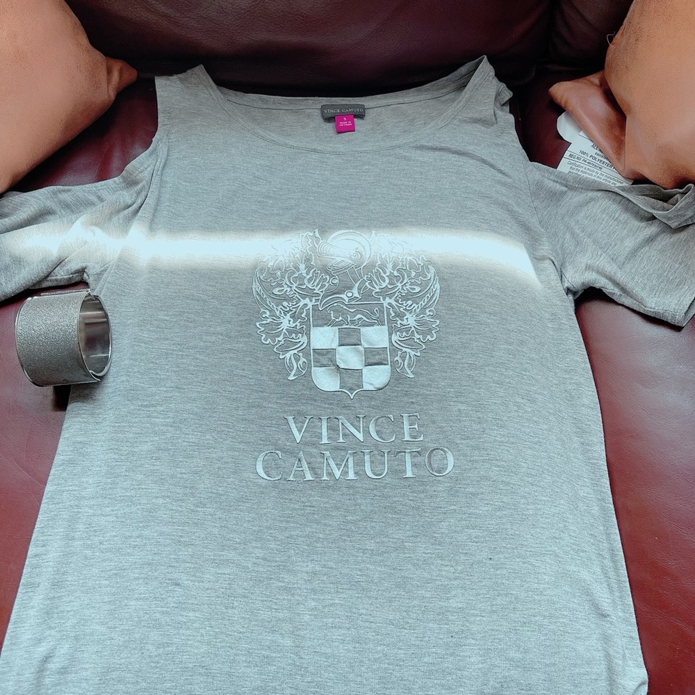 Beautiful Vince Camuto top